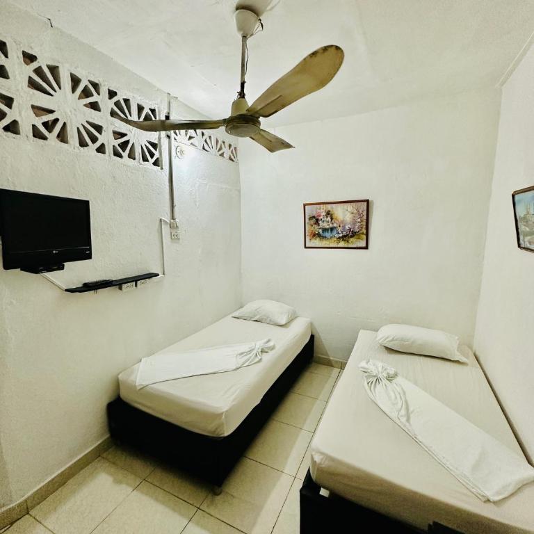 Hostal La Española de Getsemani - Habitación Doble con baño compartido - 6
