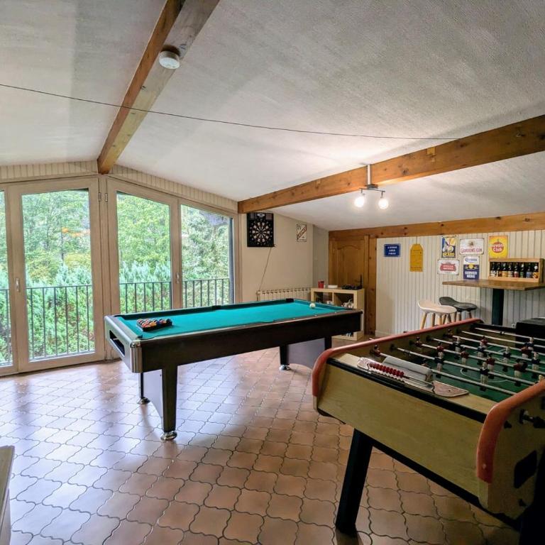 LE VERTBRUCHE - Gîte avec superbe vue pour 15 pers - Maison 6 Chambres - 33