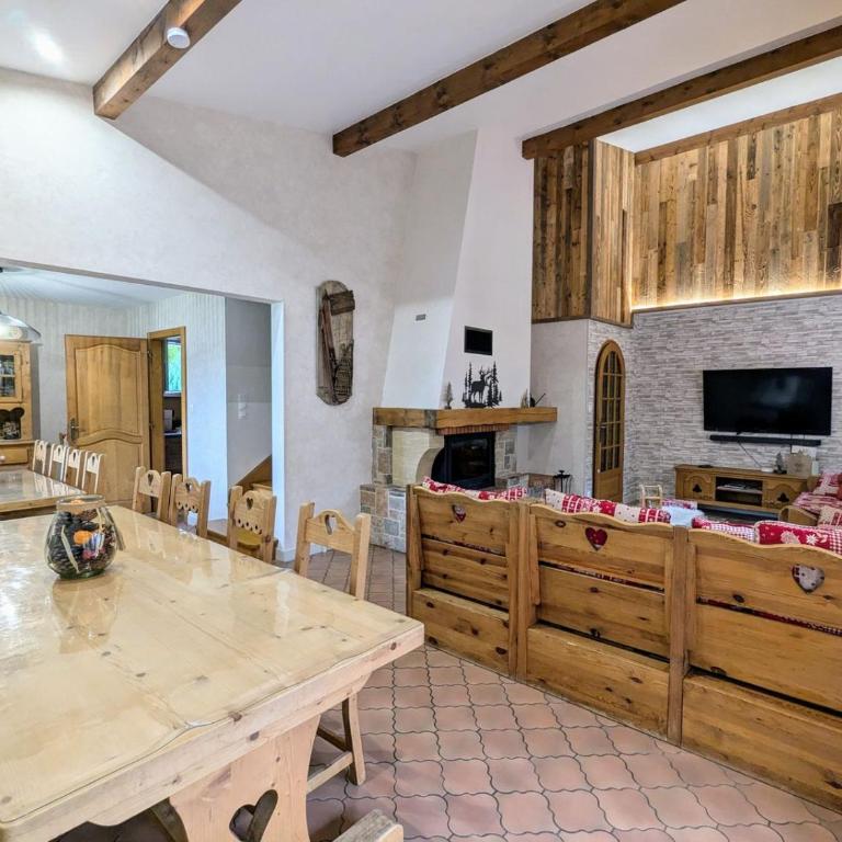 LE VERTBRUCHE - Gîte avec superbe vue pour 15 pers - Maison 6 Chambres - 12
