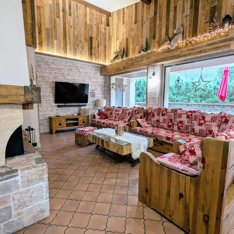 LE VERTBRUCHE - Gîte avec superbe vue pour 15 pers - Maison 6 Chambres - 14