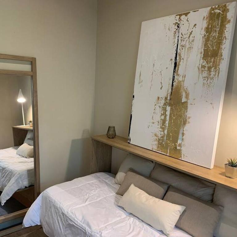 Excelente departamento dúplex de 3 ambientes con 2 dormitorios y 2 baños - Apartamento de 2 dormitorios - 18