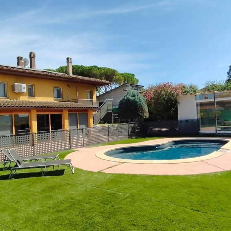 Apartamento privado con entrada independiente en Caldes de Malavella - Apartamento de 2 dormitorios - 3
