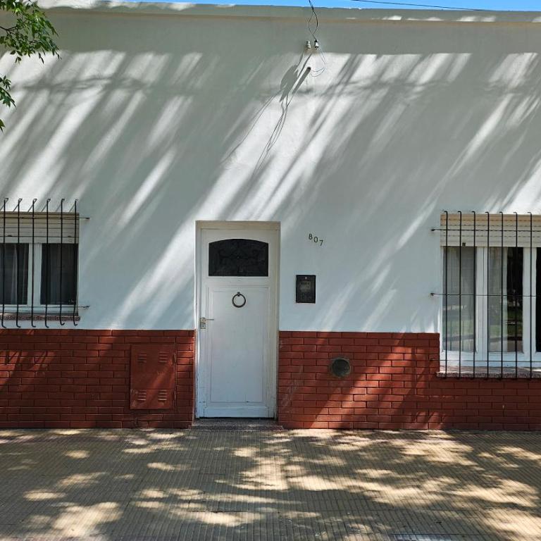 Casita Avellaneda 807 - Two-Bedroom House - 1