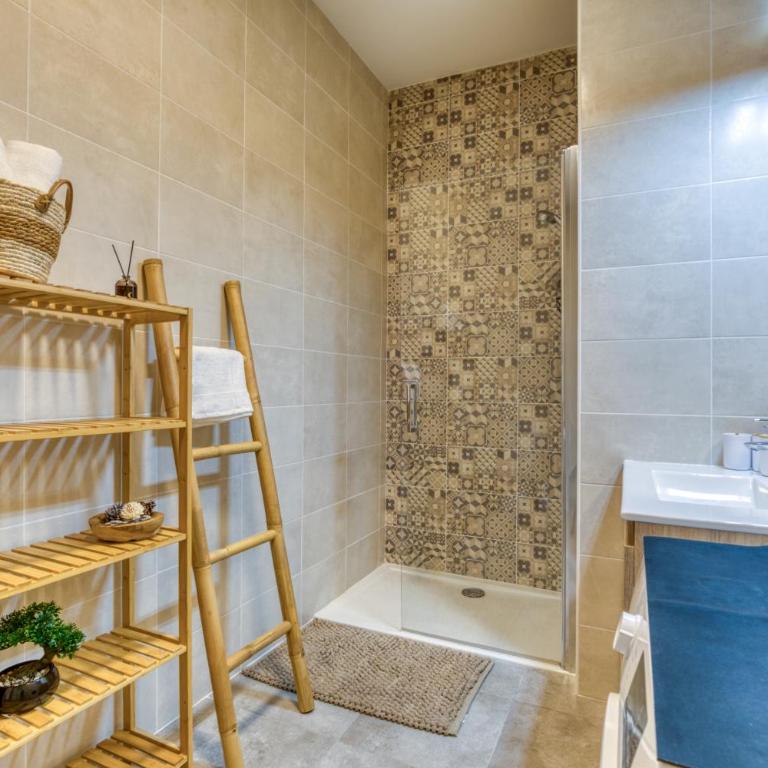 Chic Marianne - Appt T2 Parking et Terrasse privés - Apartamento de 1 dormitorio - 13