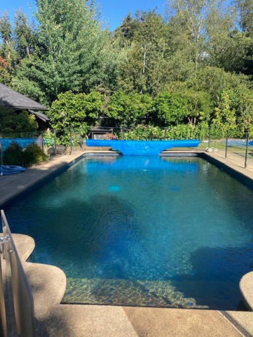 Molco, con piscina y acceso lago - Six-Bedroom House - 3