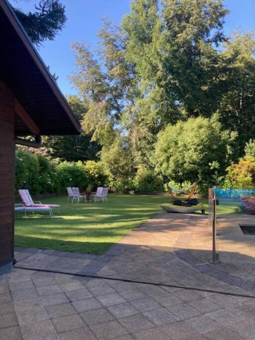 Molco, con piscina y acceso lago - Six-Bedroom House - 9