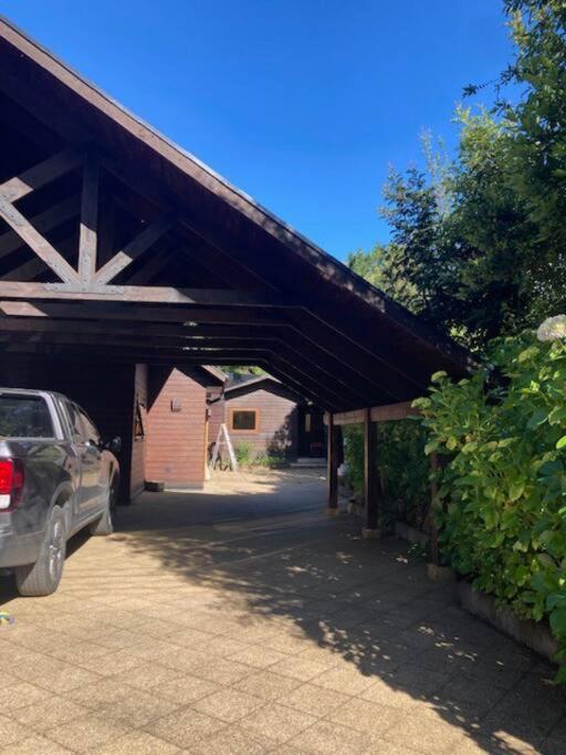 Molco, con piscina y acceso lago - Six-Bedroom House - 28
