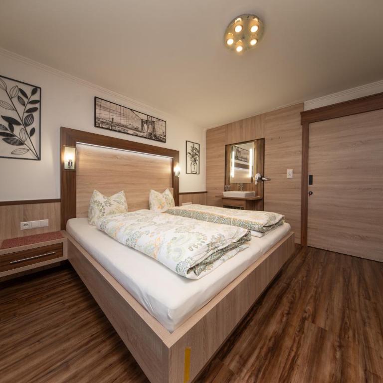 Haus Alexander - Apartment mit 3 Schlafzimmern und Gartenhaus - 11