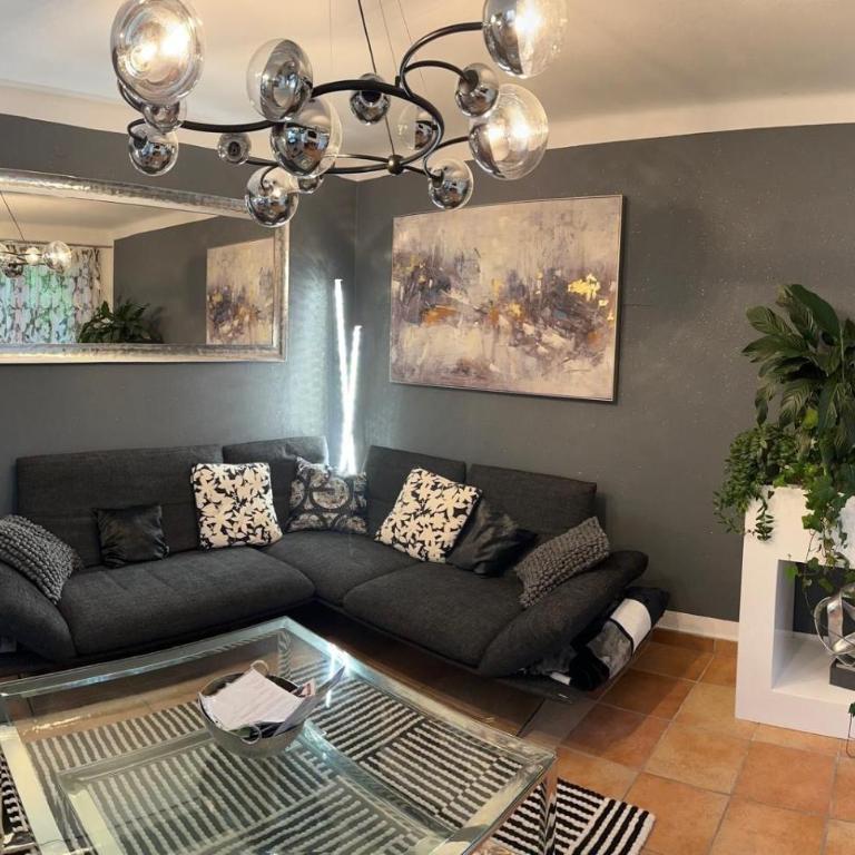 Haus Schmidhuber Ferienwohnung 5 mit Garten und sonniger Terrasse - Apartment mit 1 Schlafzimmer - 5