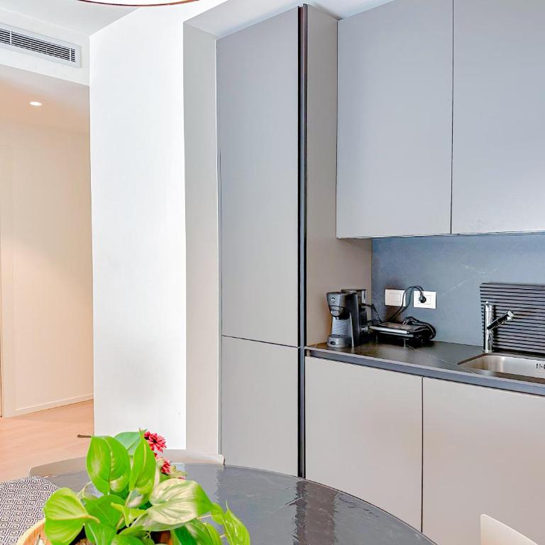 Menotti Suite 11 - 15 min dal Duomo - Appartamento con 2 Camere da Letto - 22