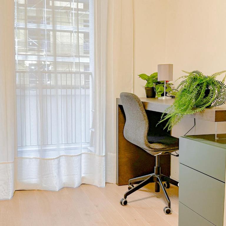 Menotti Suite 11 - 15 min dal Duomo - Appartamento con 2 Camere da Letto - 35