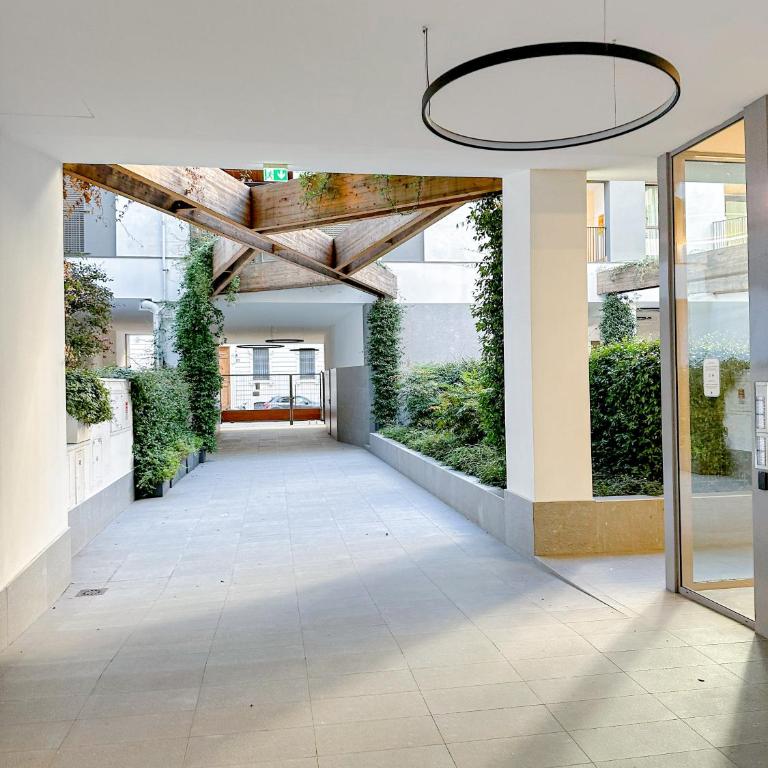 Menotti Suite 11 - 15 min dal Duomo - Appartamento con 2 Camere da Letto - 50