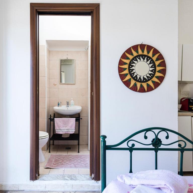 7 Seven - Camera Matrimoniale con Bagno Privato - 17