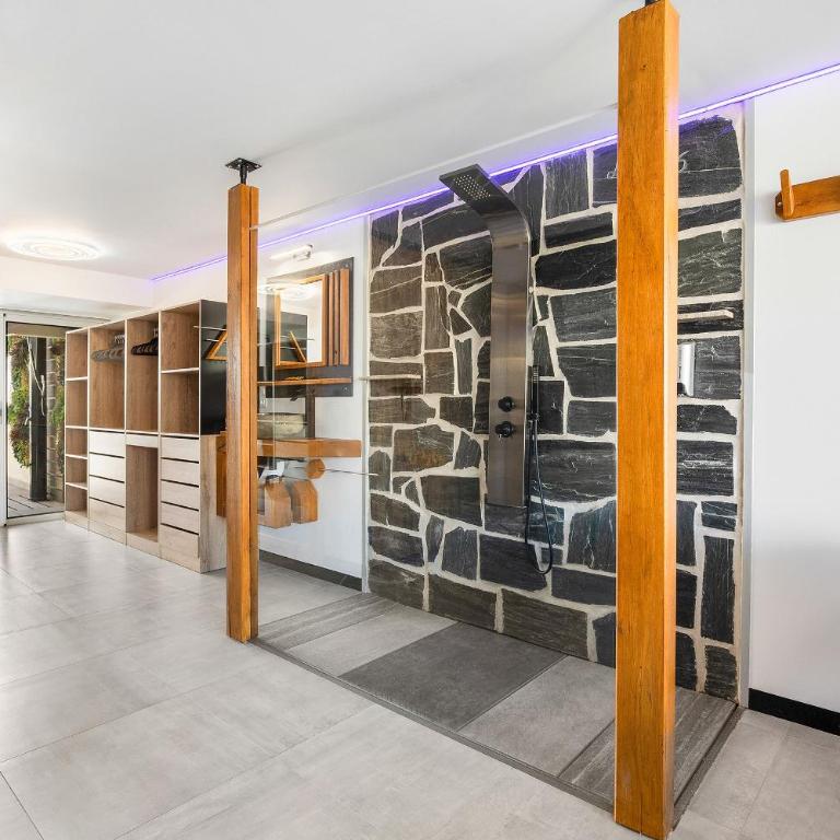 L'atypique - appartement luxe - double terrasse - plage - Port Nature 1 - Village Naturiste - One-Bedroom Apartment - 5