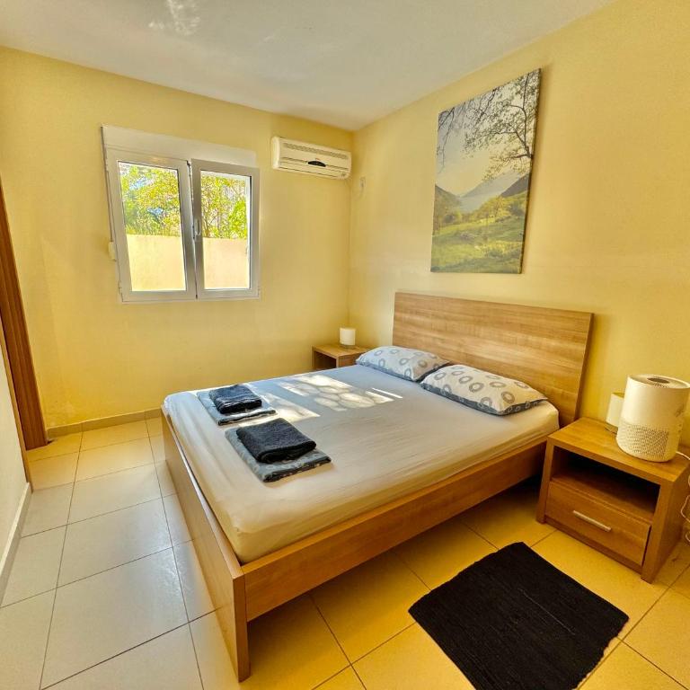 Prcanj sunny port apartments with shared pool - Superior Apartman sa 3 Spavaće Sobe - 12