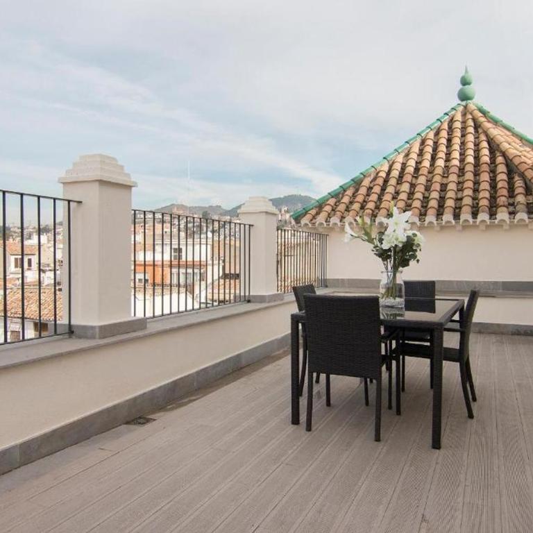 Penthouse Lorena - Two-Bedroom Apartment with Terrace - 15