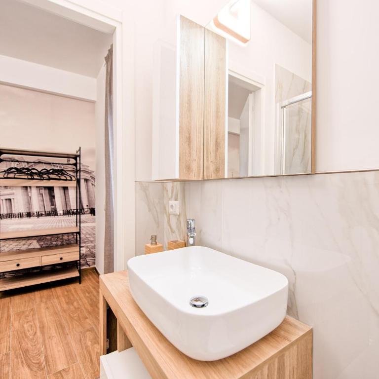 Caesar's quarters - private rooms in Rome - Camera Matrimoniale/Doppia con Letti Singoli - 5