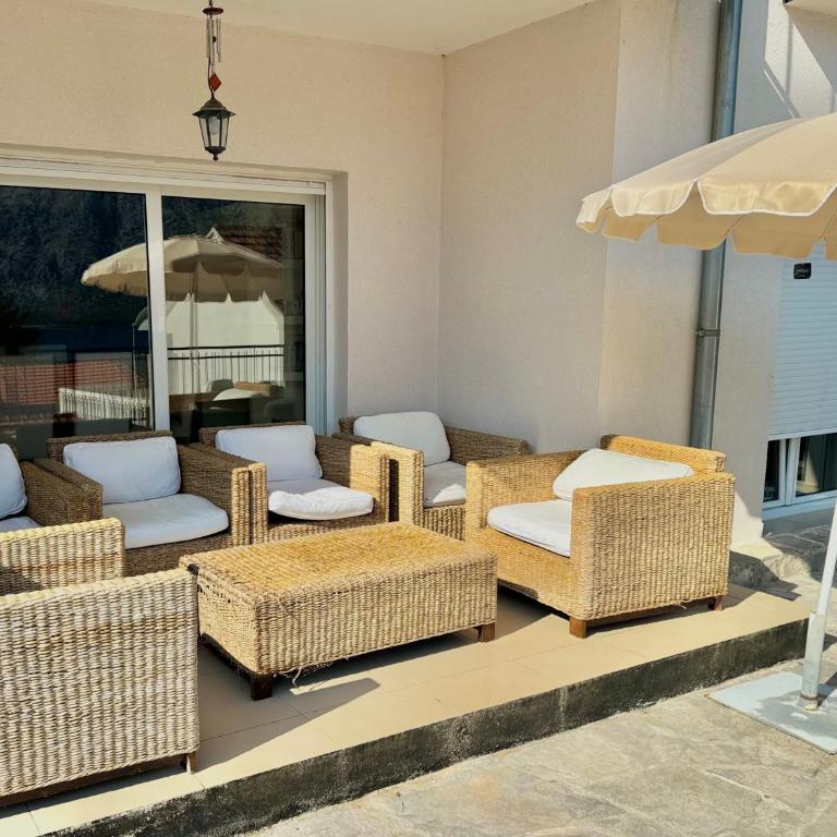 Prcanj sunny port apartments with shared pool - Superior Apartman sa 3 Spavaće Sobe - 17