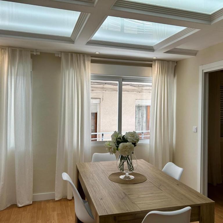 Calle REAL ALMUÑÉCAR - Apartamento de 3 dormitorios - 8