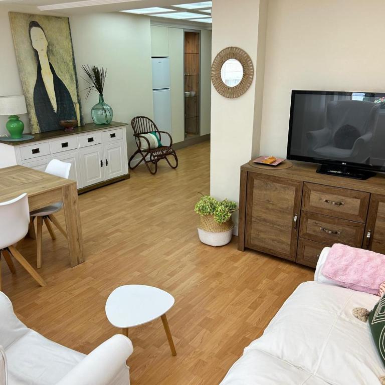 Calle REAL ALMUÑÉCAR - Apartamento de 3 dormitorios - 12