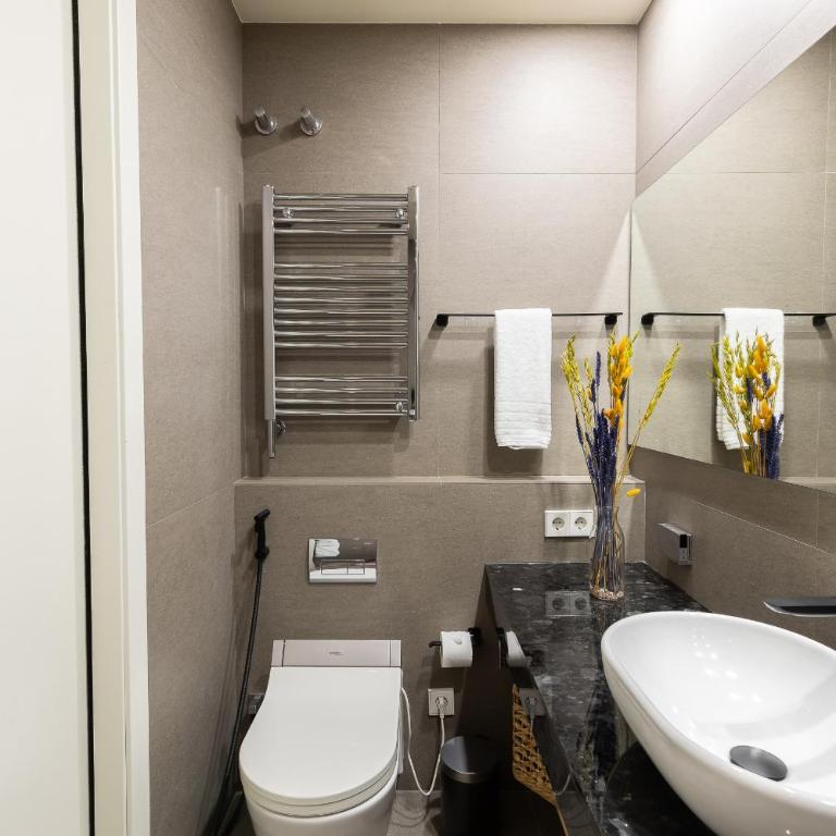 Cosmo Apartments Rambla Catalunya - Superior Three-Bedroom Apartment - 9