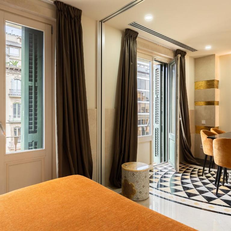 Cosmo Apartments Rambla Catalunya - Superior Three-Bedroom Apartment - 1