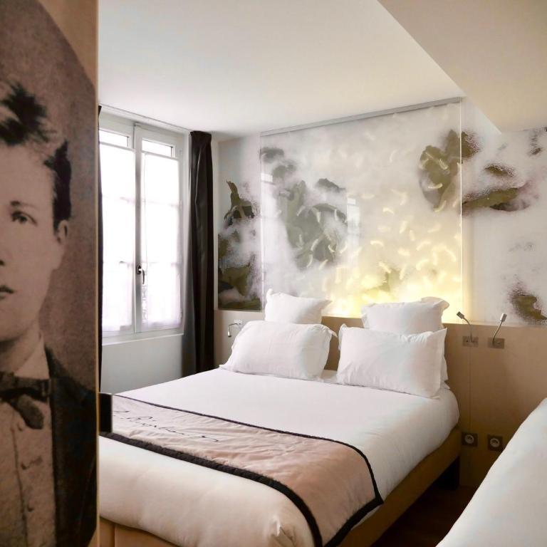 Hôtel Littéraire Arthur Rimbaud, BW Signature Collection - Classic King Room with One King Bed and One Single Bed - Non-Smoking - 6