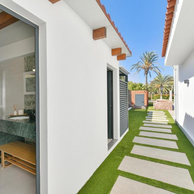 Armonia Oasis DeLuxe by VillaGranCanaria - Villa - 40