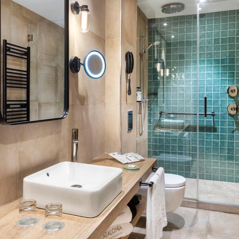Catalonia Santa Justa - Habitación Doble Premium - 1 o 2 camas - 5