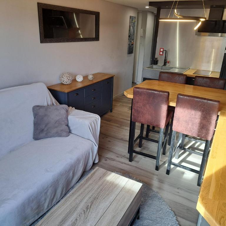 Capri Bali 56, Superb Appart rénové, vue mer, parking, wifi - Apartamento de 2 dormitorios - 11
