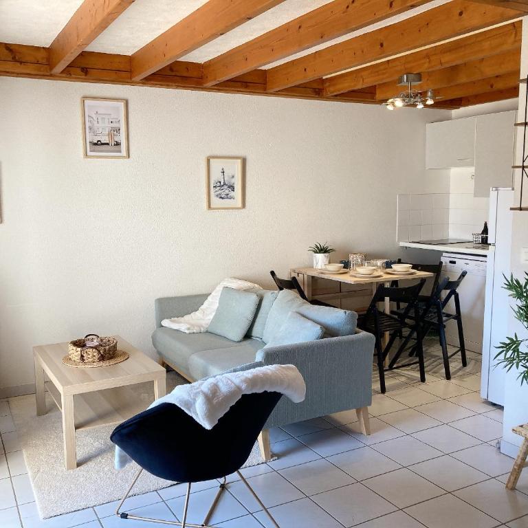 Les SARDINES BLEUES - 2 à 4 vacanciers - Terrasse - Piscine dans résidence - Plages et Commerces à pied - Appartement 2 Chambres - 3