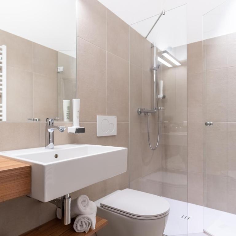 Das Jedermann Boutiquehotel mit Stadtgarten - Superior Doppelzimmer - 8