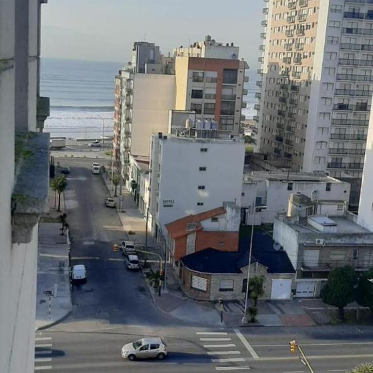 Depto La Perla con cochera y vista al mar - Apartamento de 2 dormitorios - 4