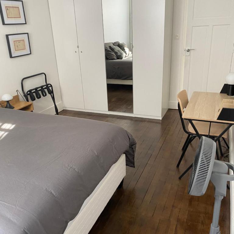 Maison Auguste - Chambre Double avec Salle de Bains Commune - 5