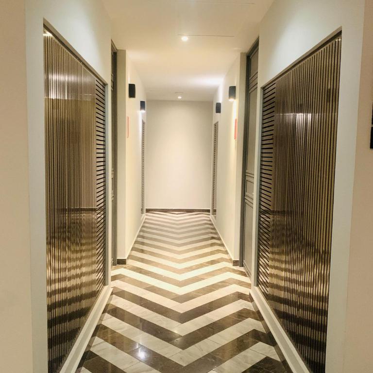 1 block from beach 2BR pool ocean view - Apartment - 51