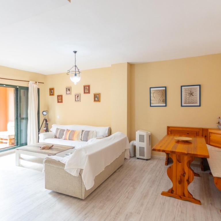 Azul Zahara Playa Apartamemtos Primera Linea - One-Bedroom Apartment with Terrace - 13