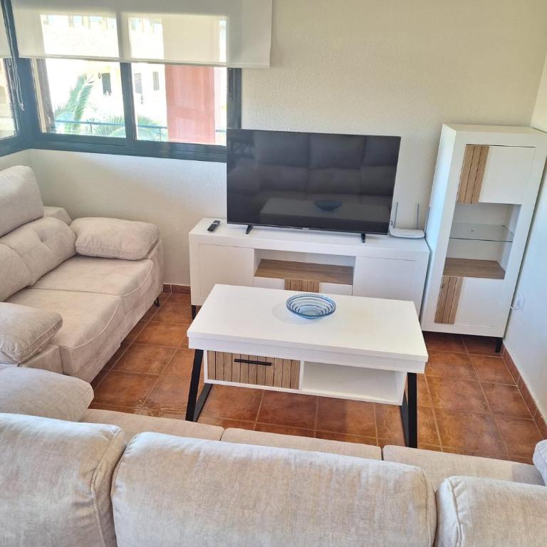 Azul Zahara Playa Apartamemtos Primera Linea - Three-Bedroom Deluxe Apartment - 8