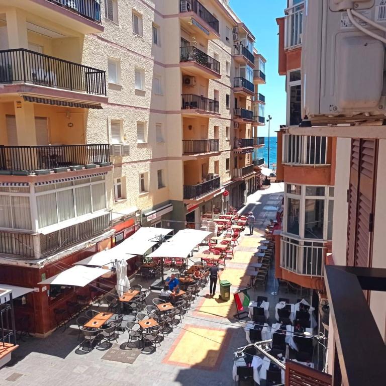 Piso segunda línea de playa - Three-Bedroom Apartment with Balcony - 46
