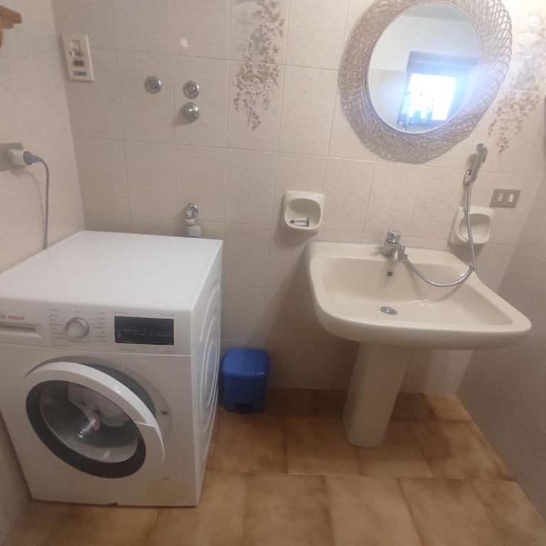 Gollai House - Appartamento con 2 Camere da Letto - 14