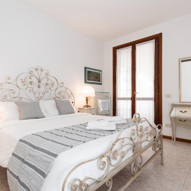 5 Min from Lake Garda, with Free Swimming Pool - Appartement 3 Chambres - 13
