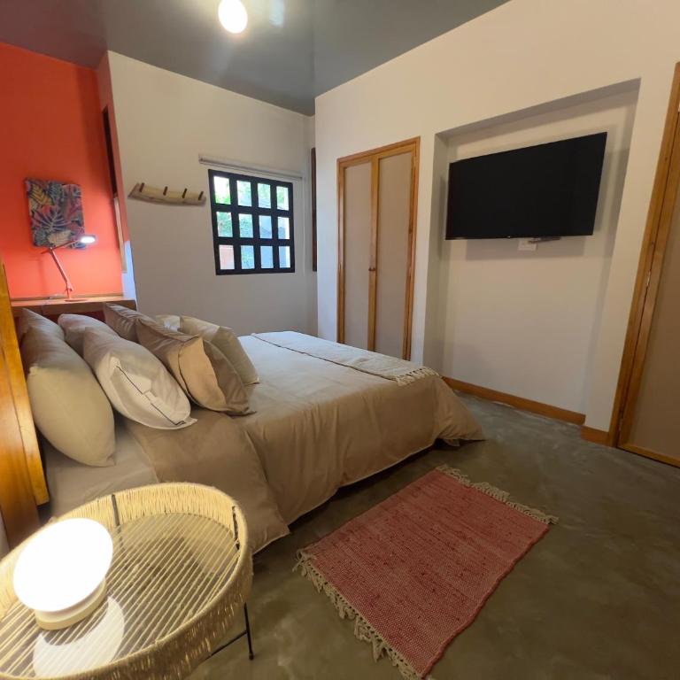 Son de la Loma Apartments - Deluxe Two-Bedroom Apartment with Garden View - 18