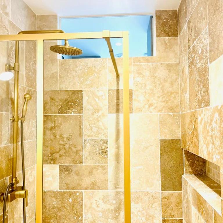 Stylish Loft Paris 17- 3 bdrs - 2 bathrs - 7 pers - Appartement 3 Chambres - 6