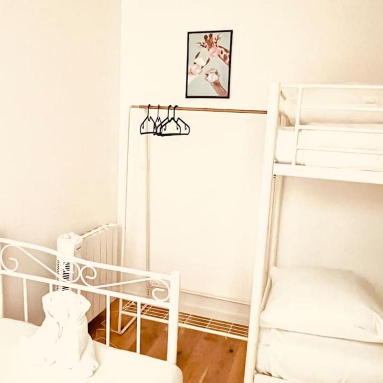 Stylish Loft Paris 17- 3 bdrs - 2 bathrs - 7 pers - Appartement 3 Chambres - 42