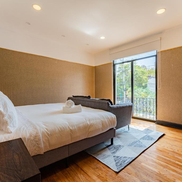 Casona y Loft Merida By Escajal Homes - Five-Bedroom House - 1