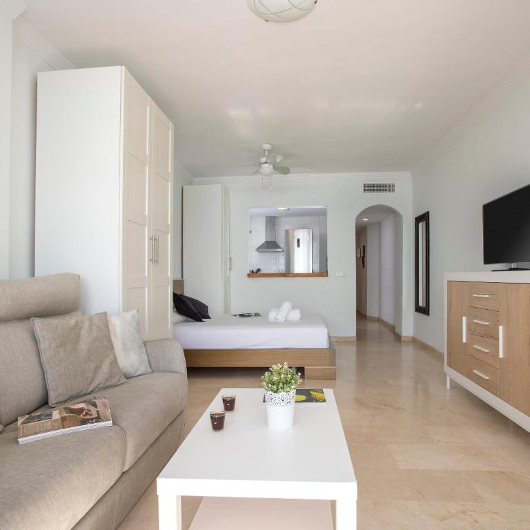 Sunstay Diamond Loft Fuengirola Beach - Estudio - 11