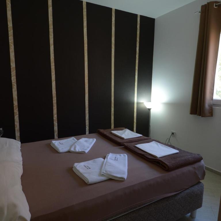 Apartmani Barović Bečići - One-Bedroom Apartment with Balcony - 7