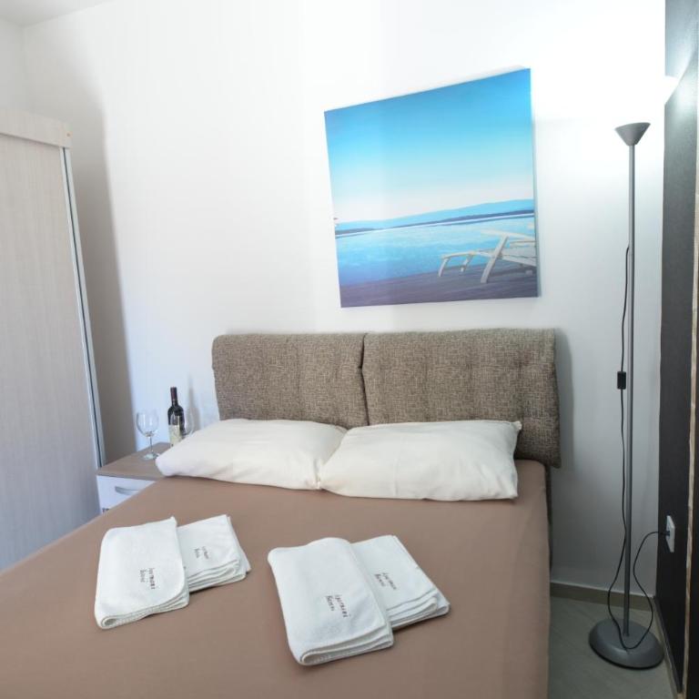 Apartmani Barović Bečići - One-Bedroom Apartment with Balcony - 9