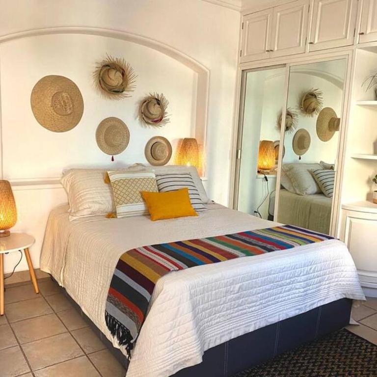 Casa Palencia Hotel and Breakfast - Queen Room with Garden View - 1