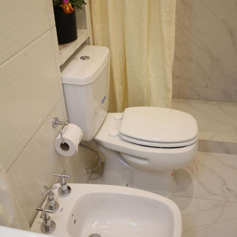 Hermoso Dúplex en San Cristóbal, Buenos Aires - Cama en dormitorio masculino compartido - 33