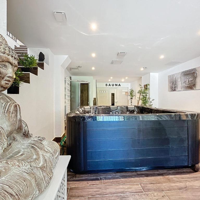 Villa-Piscine-Tennis-Spa-French Riviera - Villa - 9